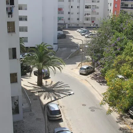 Armacao Pera T0 With Pool *